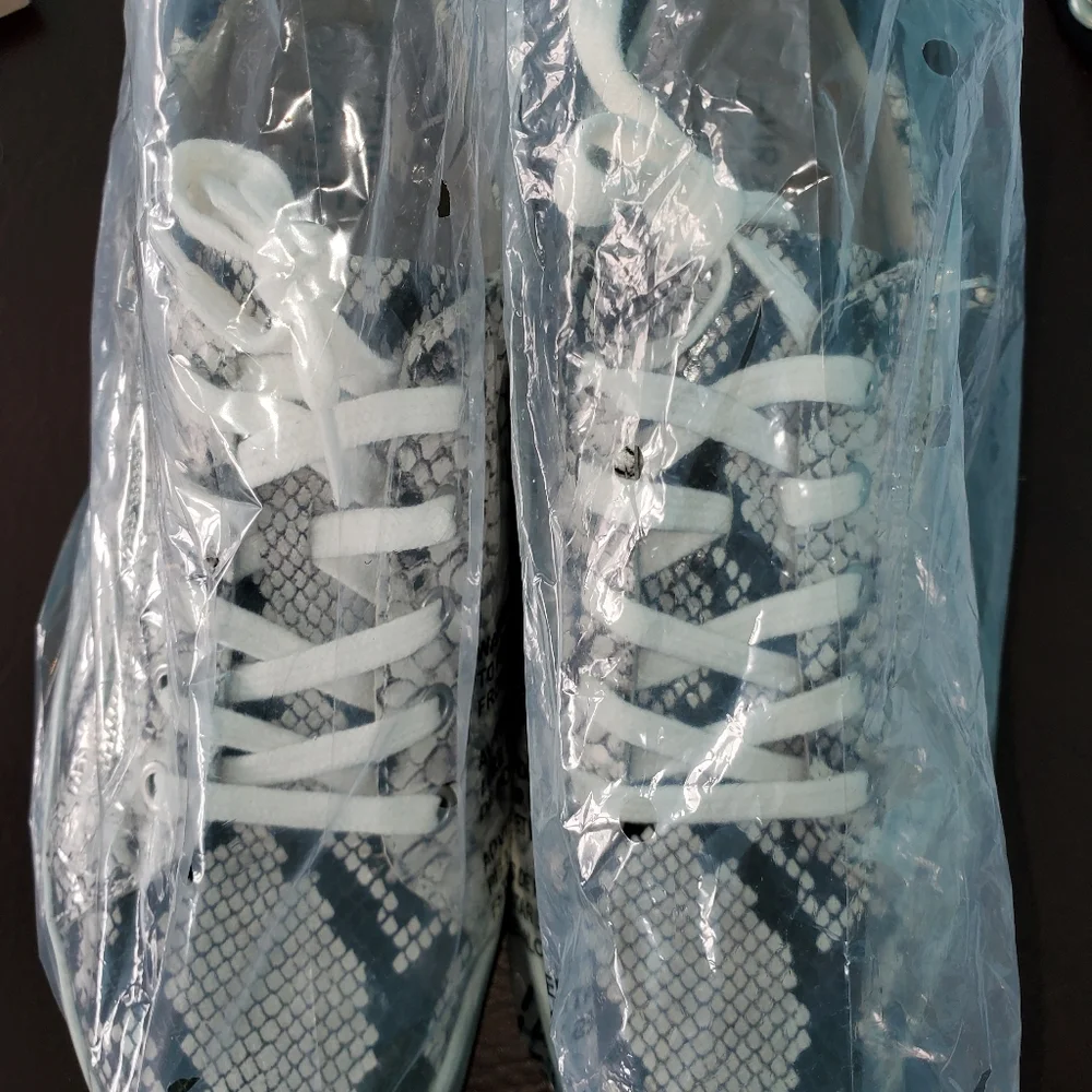 Naturalizer Women's Snake-Print Sneakers in Black and White